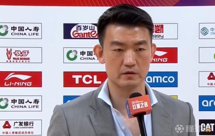 近的加維也